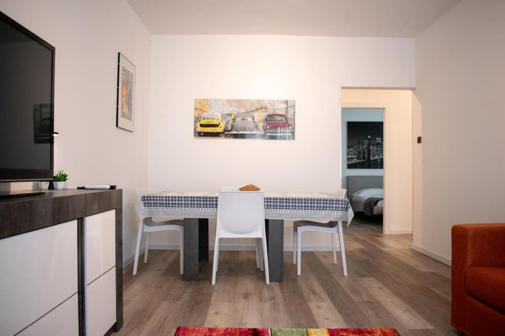 10Min From Center, 3 Bedroom Apartment With Balcony Trento Esterno foto