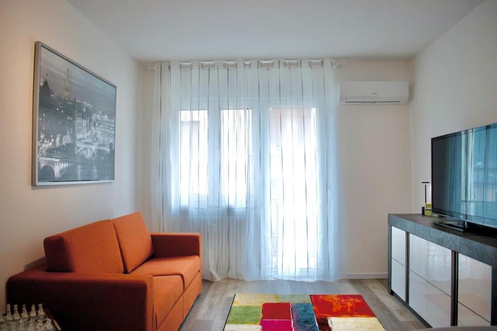 10Min From Center, 3 Bedroom Apartment With Balcony Trento Esterno foto