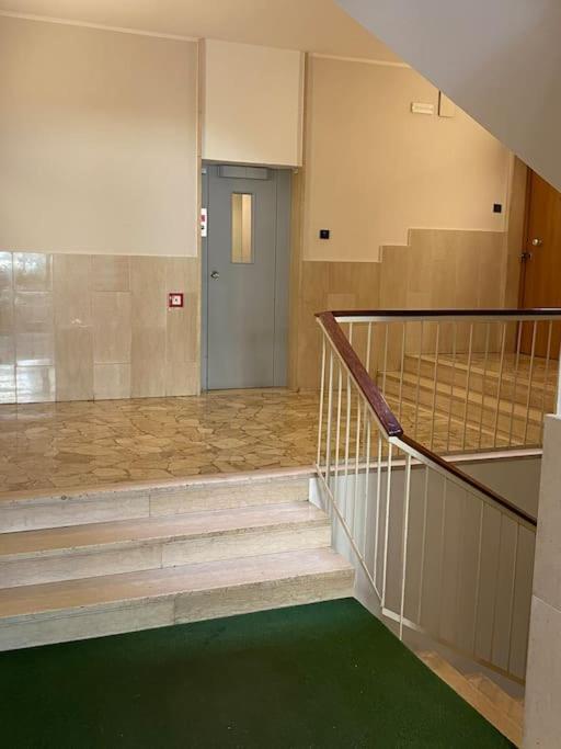 10Min From Center, 3 Bedroom Apartment With Balcony Trento Esterno foto