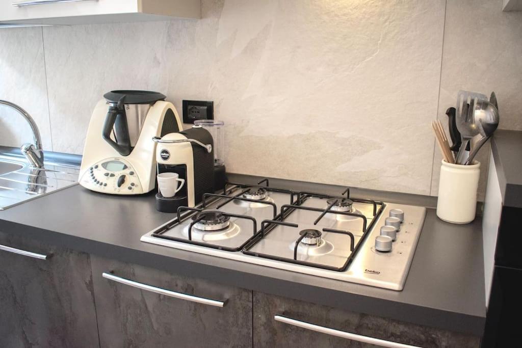 10Min From Center, 3 Bedroom Apartment With Balcony Trento Esterno foto