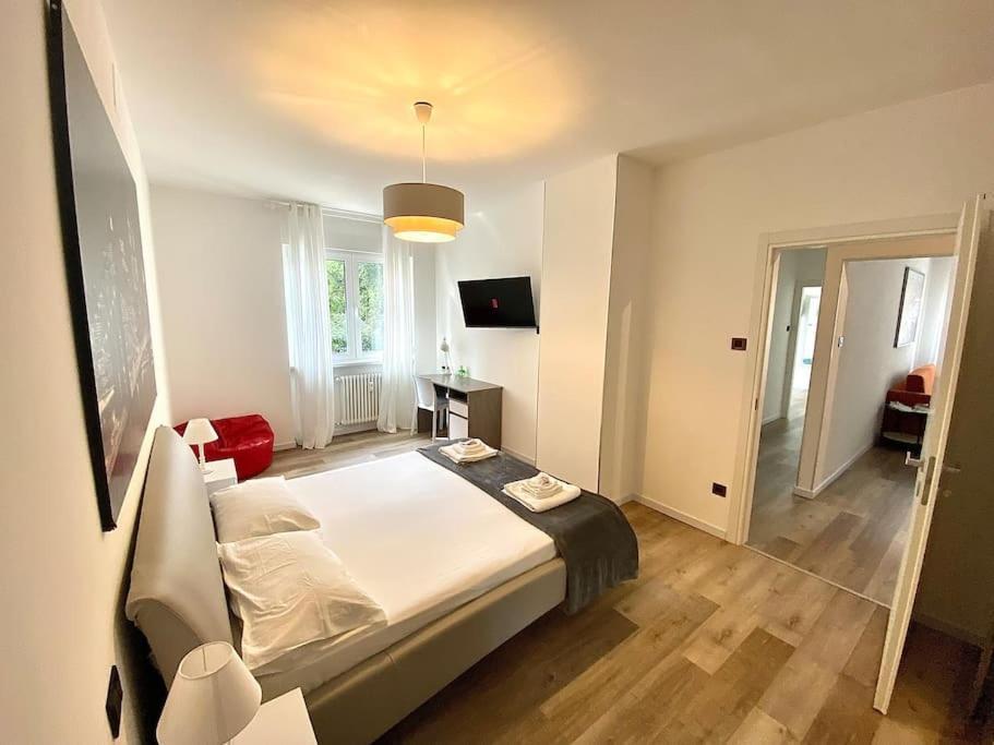 10Min From Center, 3 Bedroom Apartment With Balcony Trento Esterno foto